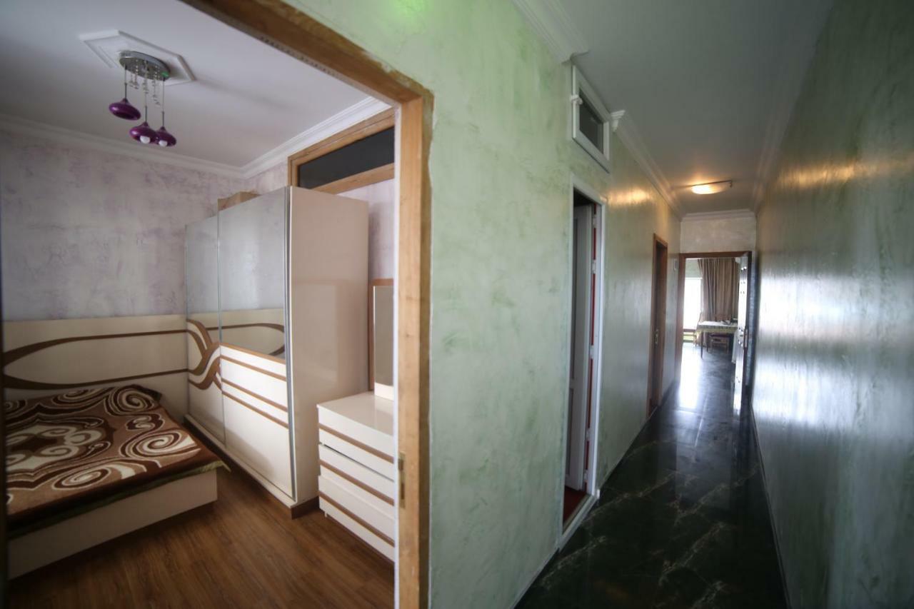Makvalas Apartment In Batumi Centre Exterior photo