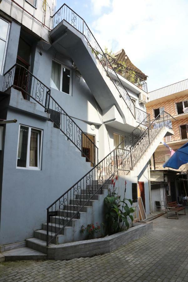 Makvalas Apartment In Batumi Centre Exterior photo